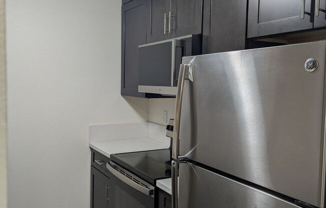 1 bed, 1 bath, 610 sqft, $1,695, Unit A207