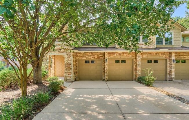 Corner 2 bedroom townhome, The Woodlands