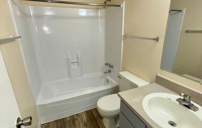 1 bed, 1 bath, 575 sqft, $954, Unit 271