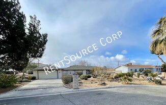 1022 W LANCASTER BLVD