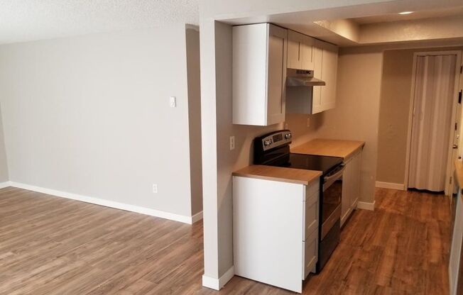 River Court Apartments