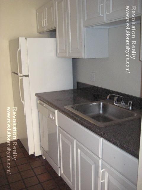 67 SAINT GERMAIN ST