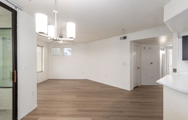 1 bed, 1 bath, $1,250, Unit # 3041