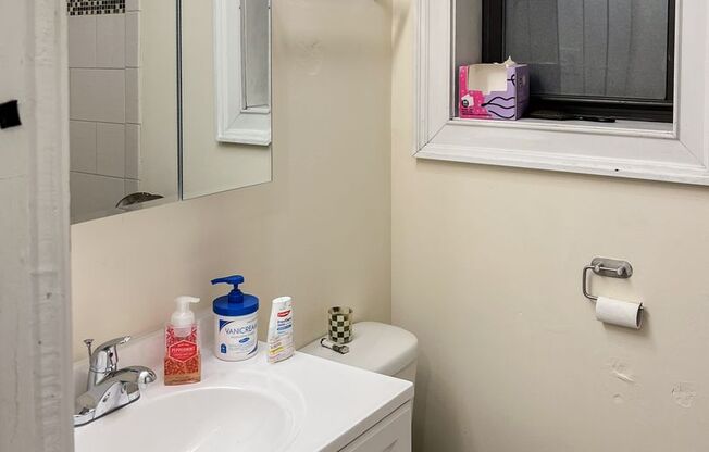 Studio, 1 bath, 437 sqft, $1,575, Unit 432-108