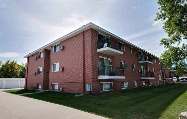 Hawn Apartments | Fargo, ND