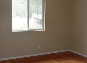 2 beds, 1 bath, $1,200, Unit Bass5269