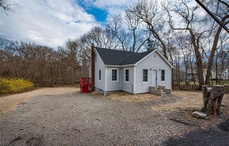 89 SEYMOUR LN