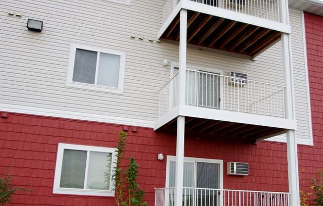 2 beds, 2 baths, 1,014 sqft, $1,415, Unit 1830-211