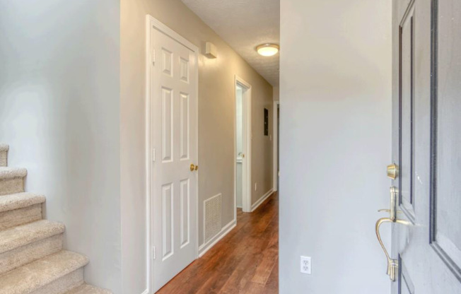 3036 REGAL PARK CT
