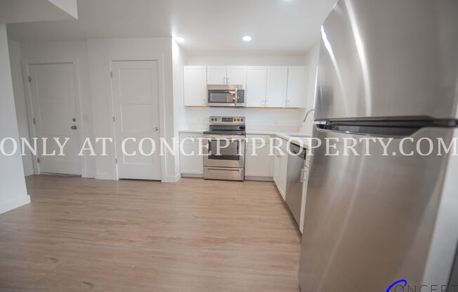 2 beds, 2 baths, 833 sqft, $1,399, Unit 112- (43)