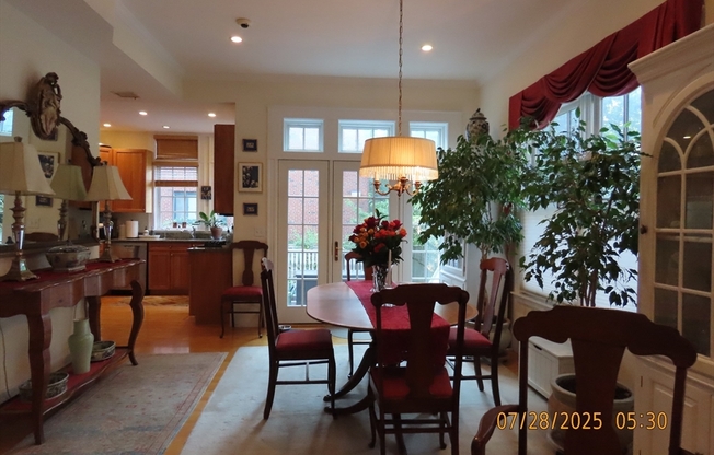 35 TROWBRIDGE