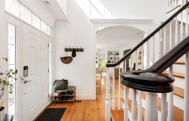 14 BRATTLE LN