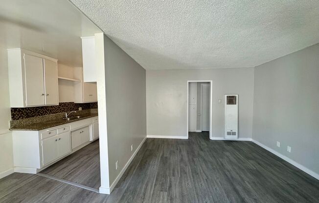 2242 San Anseline