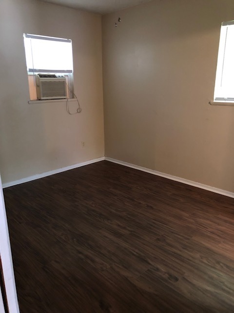 2 beds, 1 bath, $795