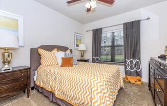 COZY BEDROOMS AT WILLOW CREEK APARTMENTS