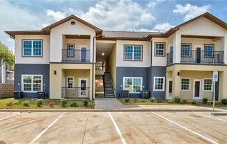 Pinnacle Apartments