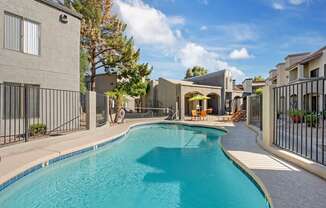 Glen Oaks Apartments