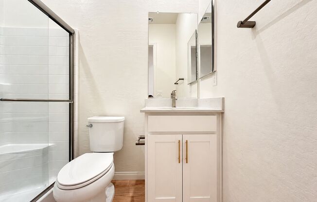 4 beds, 3 baths, $2,895