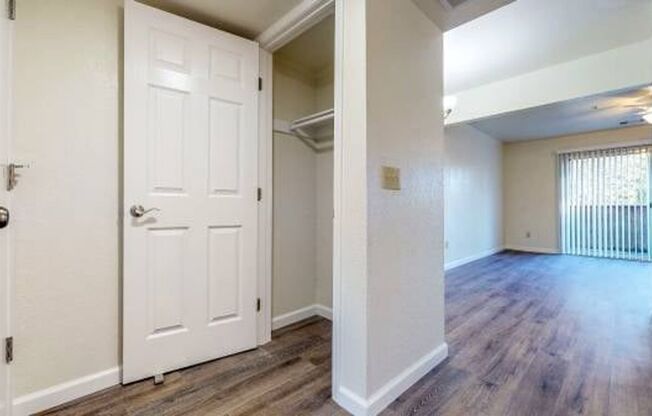 1 bed, 1 bath, 750 sqft, $1,999, Unit 52
