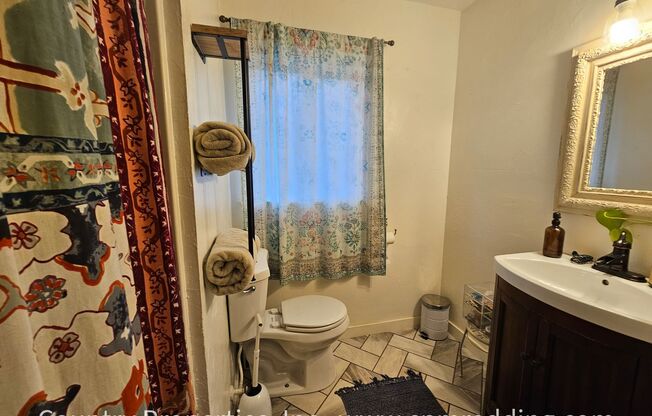 3 beds, 1 bath, $1,995