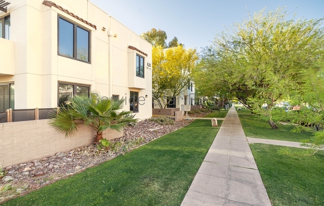 620 N 4 AVE