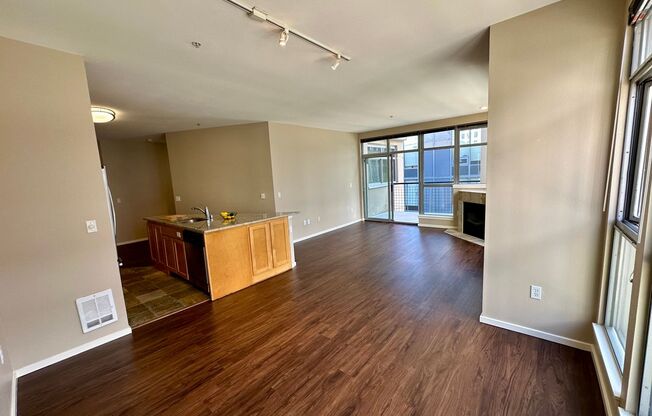 2 beds, 2 baths, 1,394 sqft, $3,700, Unit Unit 508