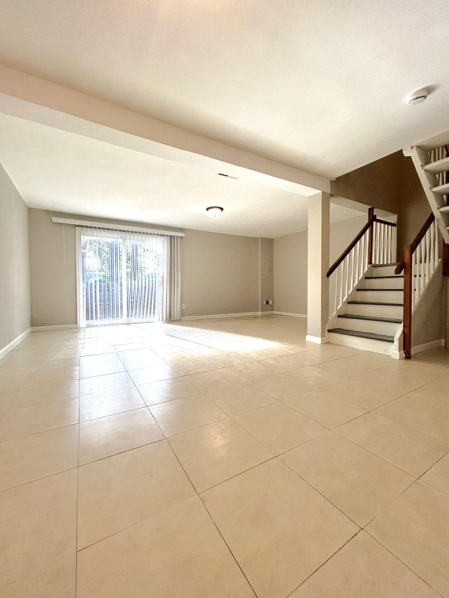 9620F Vinca Circle