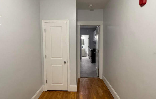 Studio, 1 bath, 415 sqft, $1,895, Unit #10