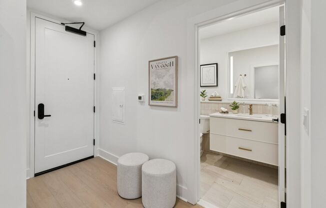 1 bed, 1 bath, 700 sqft, $1,696, Unit 404