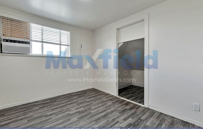 1 bed, 1 bath, $1,000, Unit D