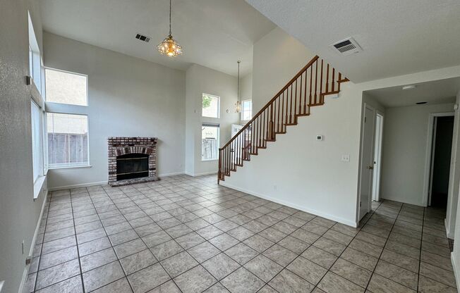 Great 4 Bed 3 full Bath Home In Antioch