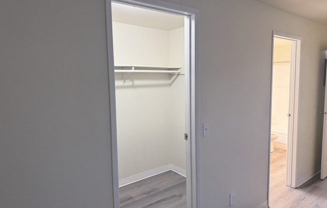 3 beds, 2 baths, 1,126 sqft, $2,450, Unit E101