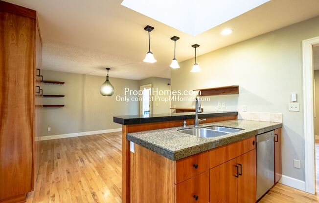 Enchanting 4-Bed Palisades Oasis with Idyllic Garden!