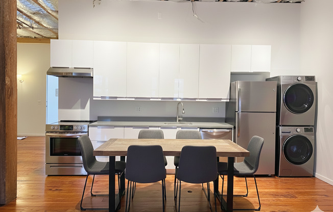 Julian Building – Lofts