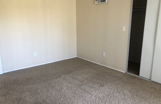1 bed, 1 bath, 800 sqft, $1,945, Unit N17