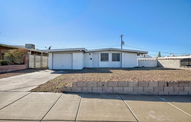 3-Bedroom Single-Story with No HOA and RV Parking