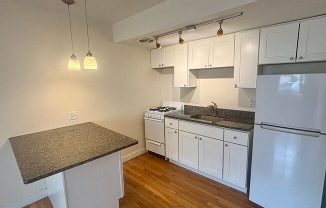 1639 Farwell