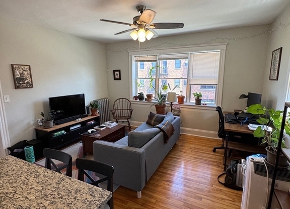 6 SHERBORN CT