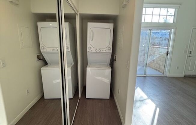 1 bed, 1 bath, 650 sqft, $1,615, Unit B5