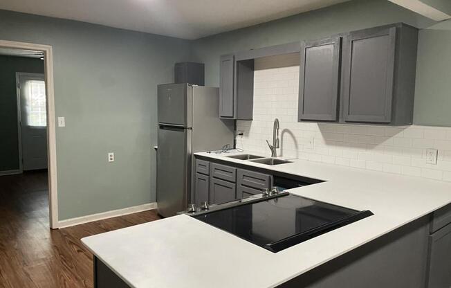 3 beds, 2 baths, 1,500 sqft, $1,575