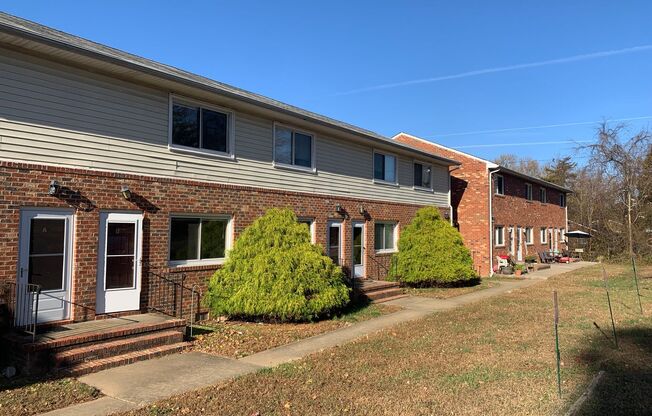 Jackson Village Apartments