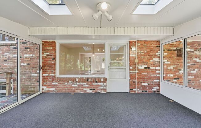 Welcome to your next home! T