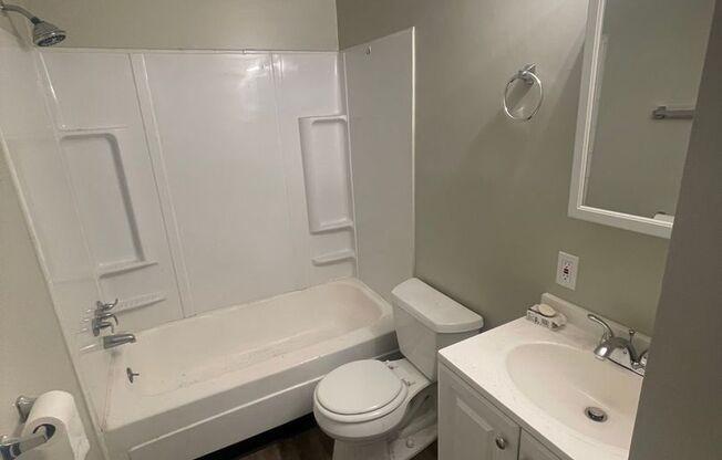 Recently Renovated 2 Bed, 1 Bath Condo for Lease NOW!