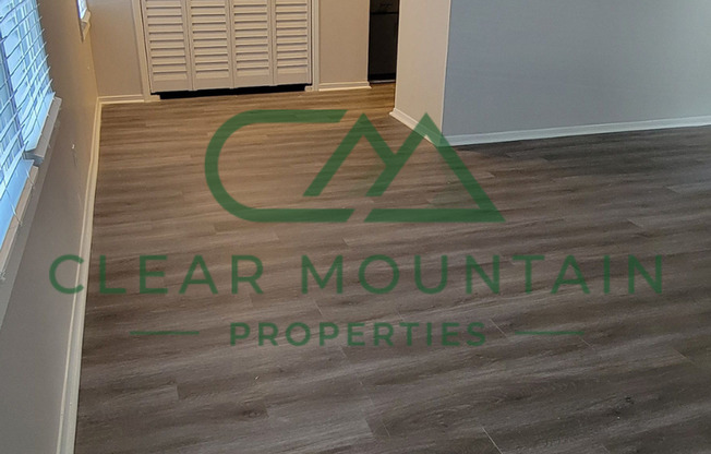 2 beds, 1 bath, 980 sqft, $1,250, Unit 70