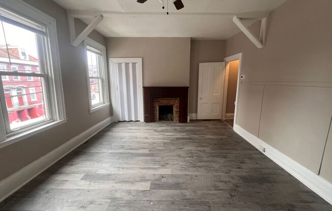 1815 Locust Street (Full Service)