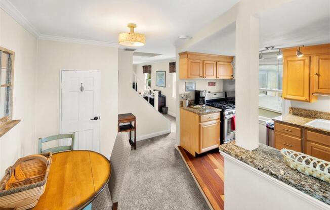 2 beds, 1 bath, 1,200 sqft, $5,750