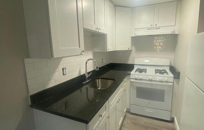Aiken Ave. Apartments