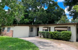 6132 Oakcrest Circle Orange