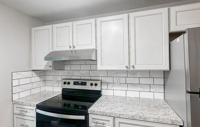 2 beds, 2 baths, 1,096 sqft, $1,575, Unit 1891C