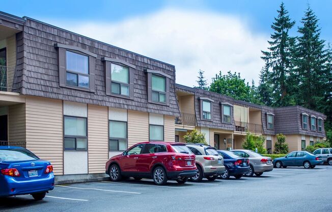1 bed, 1 bath, 658 sqft, $1,690, Unit 2-205